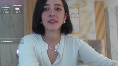 Snapshot of sara_lopez_s chatting on 22, 10, 2025 Sara online show from 22, 10, 2025