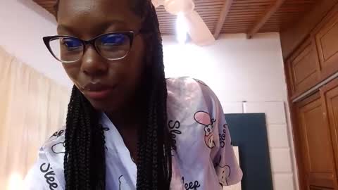 S A R A online show from 5, 12, 2025