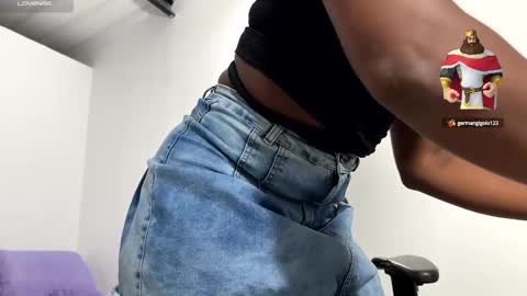 Snapshot of sara_muscle chatting on 15, 1, 2025 Sara online show from 15, 1, 2025