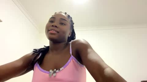 Snapshot of sara_muscle chatting on 9, 2, 2025 Sara online show from 9, 2, 2025