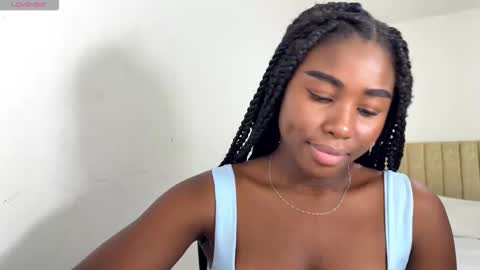 Snapshot of sara_muscle chatting on 24, 9, 2025 Sara online show from 24, 9, 2025