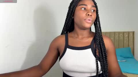 Snapshot of sara_muscle chatting on 28, 9, 2025 Sara online show from 28, 9, 2025