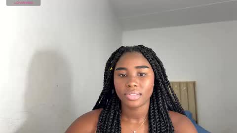 Snapshot of sara_muscle chatting on 13, 10, 2025 Sara online show from 13, 10, 2025