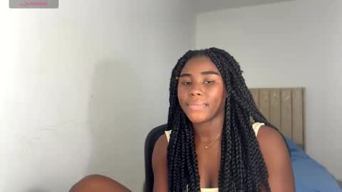 Snapshot of sara_muscle chatting on 14, 10, 2025 Sara online show from 14, 10, 2025