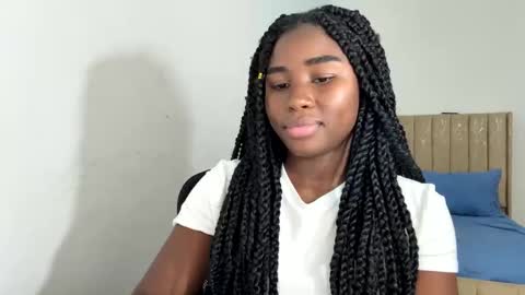 Snapshot of sara_muscle chatting on 16, 10, 2025 Sara online show from 16, 10, 2025