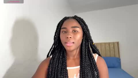 Snapshot of sara_muscle chatting on 22, 10, 2025 Sara online show from 22, 10, 2025