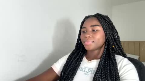 Snapshot of sara_muscle chatting on 23, 10, 2025 Sara online show from 23, 10, 2025