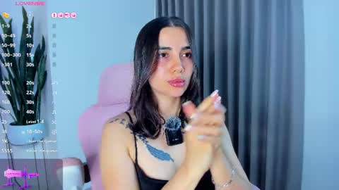 Snapshot of sara_ospina22 chatting on 23, 6, 2026 Sara online show from 23, 6, 2026