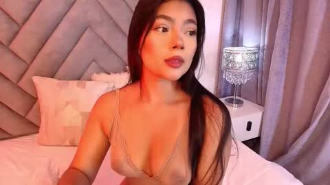 sara_owens7 online show from 17, 3, 2026
