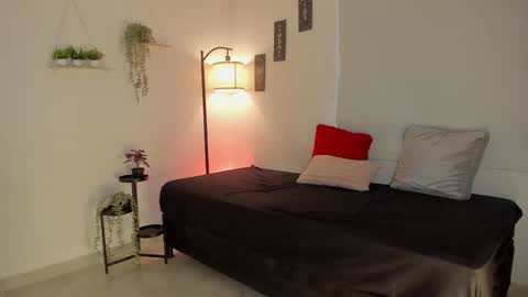 Snapshot of sara_sweett9 chatting on 14, 11, 2025 sara_sweett9 online show from 14, 11, 2025