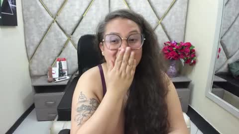 Snapshot of sara_thonson_ chatting on 25, 4, 2026 sara_thonson_ online show from 25, 4, 2026