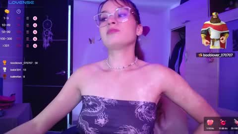 Snapshot of sara_wish_ chatting on 22, 12, 2024 Bri online show from 22, 12, 2024