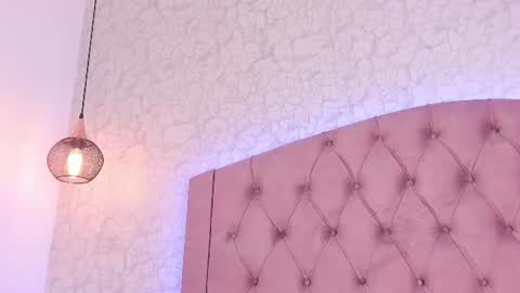 Snapshot of saraa_joness_ chatting on 10, 7, 2026 Sara online show from 10, 7, 2026