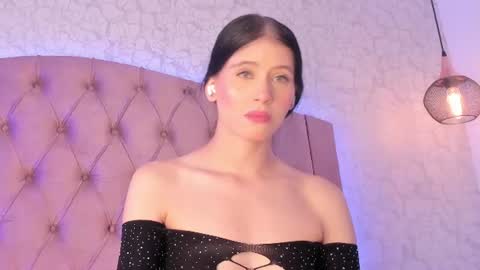 Snapshot of saraa_joness_ chatting on 18, 7, 2026 Sara online show from 18, 7, 2026