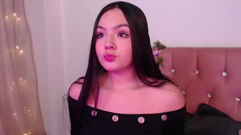 Snapshot of saraa_swett chatting on 24, 2, 2025 online show from 24, 2, 2025