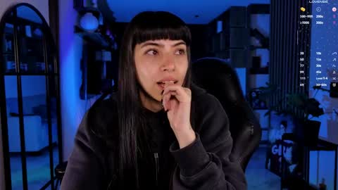 Sara online show from 10, 4, 2026