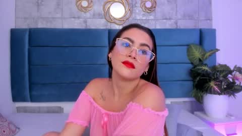Snapshot of saraalvarezx chatting on 23, 2, 2026 Sara Alvarezx online show from 23, 2, 2026