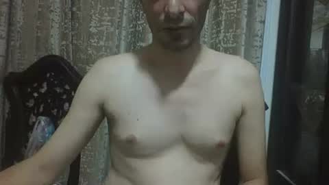 Snapshot of saraclit chatting on 27, 10, 2025 pass kika online show from 27, 10, 2025