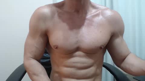 saradorj92 online show from 15, 12, 2025