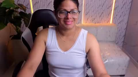 Snapshot of sarah_bay_tx chatting on 3, 7, 2026 sarah_bay_tx online show from 3, 7, 2026
