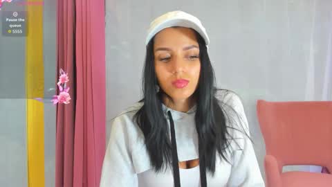Snapshot of sarah_blake_ chatting on 10, 9, 2025 Sara online show from 10, 9, 2025