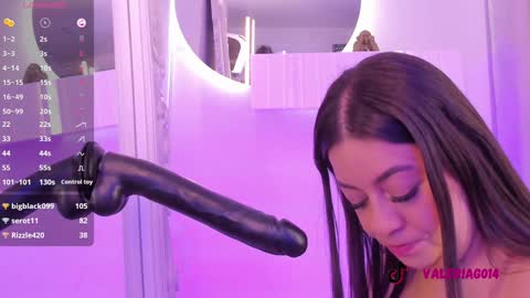 Snapshot of sarah_bonneth chatting on 3, 2, 2025 Sarah Bonneth online show from 3, 2, 2025