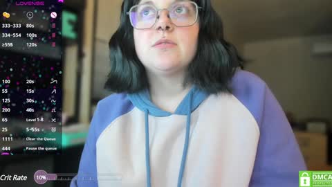 Snapshot of sarah_e_xx chatting on 13, 12, 2024 Sarah online show from 13, 12, 2024