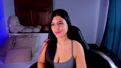 Snapshot of sarah_montale chatting on 7, 1, 2025 Sarah Independent model online show from 7, 1, 2025