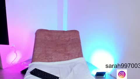 Snapshot of sarah_roussel chatting on 21, 5, 2026 Sarah online show from 21, 5, 2026