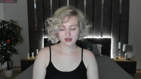 Snapshot of sarah_soul chatting on 16, 12, 2024 Sarah online show from 16, 12, 2024