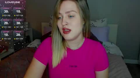 Snapshot of sarah_soul chatting on 7, 10, 2025 Sarah online show from 7, 10, 2025