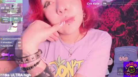 Snapshot of sarah_stoner chatting on 21, 4, 2026 Loren online show from 21, 4, 2026