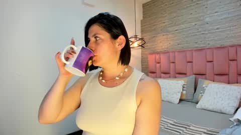 Snapshot of sarahdeyvis chatting on 14, 2, 2025 Sarah Deyvis online show from 14, 2, 2025