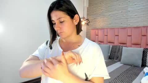 Snapshot of sarahdeyvis chatting on 21, 2, 2025 Sarah Deyvis online show from 21, 2, 2025