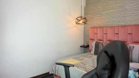 Snapshot of sarahdeyvis chatting on 24, 10, 2025 Sarah Deyvis online show from 24, 10, 2025