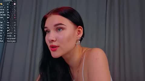 Sarah  online show from 5, 10, 2025