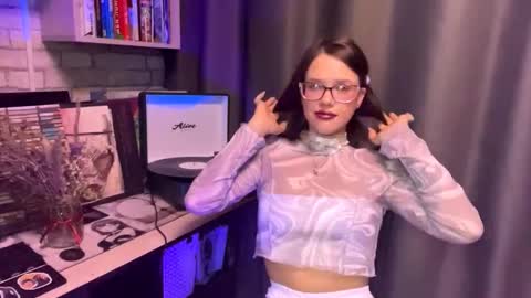 Snapshot of sarahhunnye chatting on 17, 3, 2026 Sarah online show from 17, 3, 2026