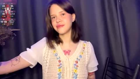 Snapshot of sarahhunnye chatting on 27, 3, 2026 Sarah online show from 27, 3, 2026