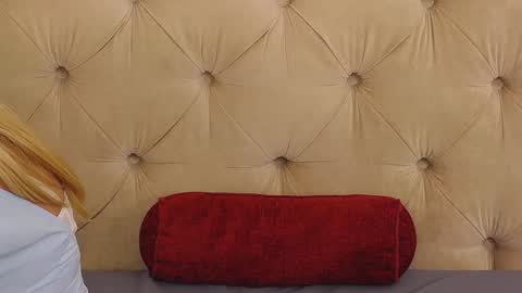 Snapshot of sarahlynz chatting on 6, 2, 2025 Sarah online show from 6, 2, 2025