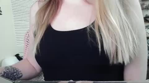 Snapshot of sarahmummy chatting on 9, 2, 2026 Sarah online show from 9, 2, 2026