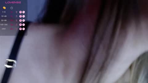 Snapshot of sarahsteveson chatting on 19, 3, 2026 Sarah Babes online show from 19, 3, 2026