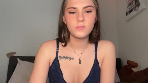 SarahxOliver online show from 5, 12, 2025