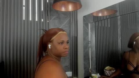 Snapshot of saraievans chatting on 27, 2, 2025 Sarai online show from 27, 2, 2025