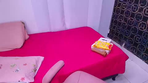 Sara  online show from 19, 2, 2025