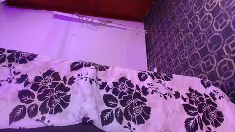 Sara  online show from 27, 9, 2025