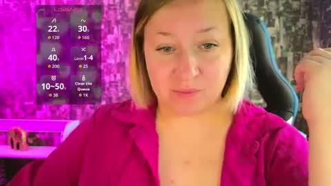 Snapshot of sarakatherin chatting on 17, 6, 2026 Sara online show from 17, 6, 2026