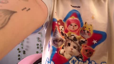 Snapshot of sarakinski chatting on 7, 1, 2025 Sara online show from 7, 1, 2025