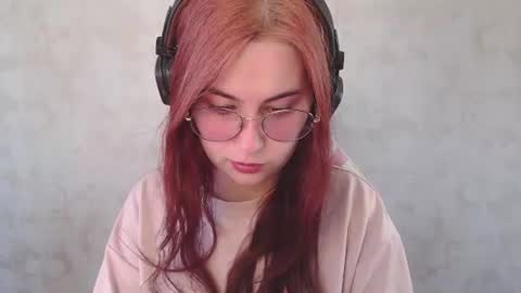 Snapshot of sarakinski chatting on 21, 7, 2026 Sara online show from 21, 7, 2026