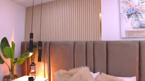 Snapshot of saralugo chatting on 25, 5, 2026 Sara Lugo online show from 25, 5, 2026