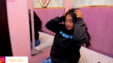   online show from 4, 2, 2025